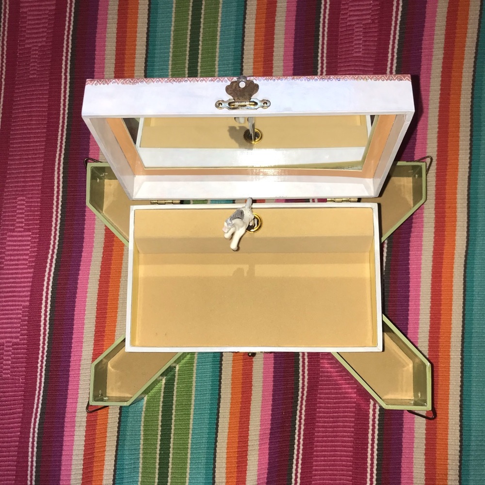 Musical Jewelry Box